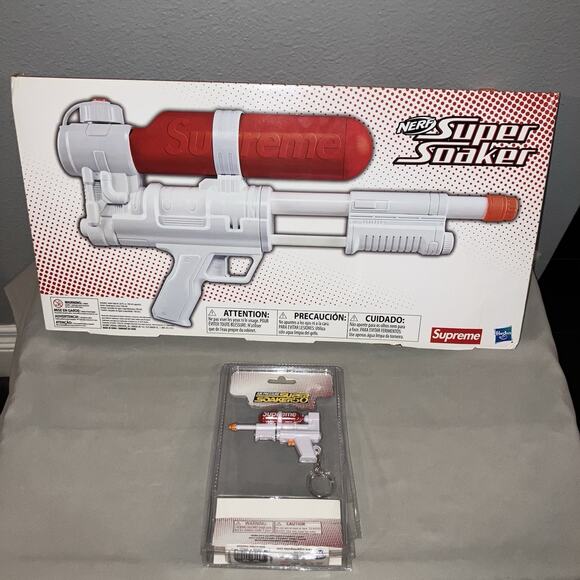 Supreme x Super Soaker 50 Ss19 Squirt Gun Water Pistol Blaster / Keychain *Used* - Picture 2 of 10